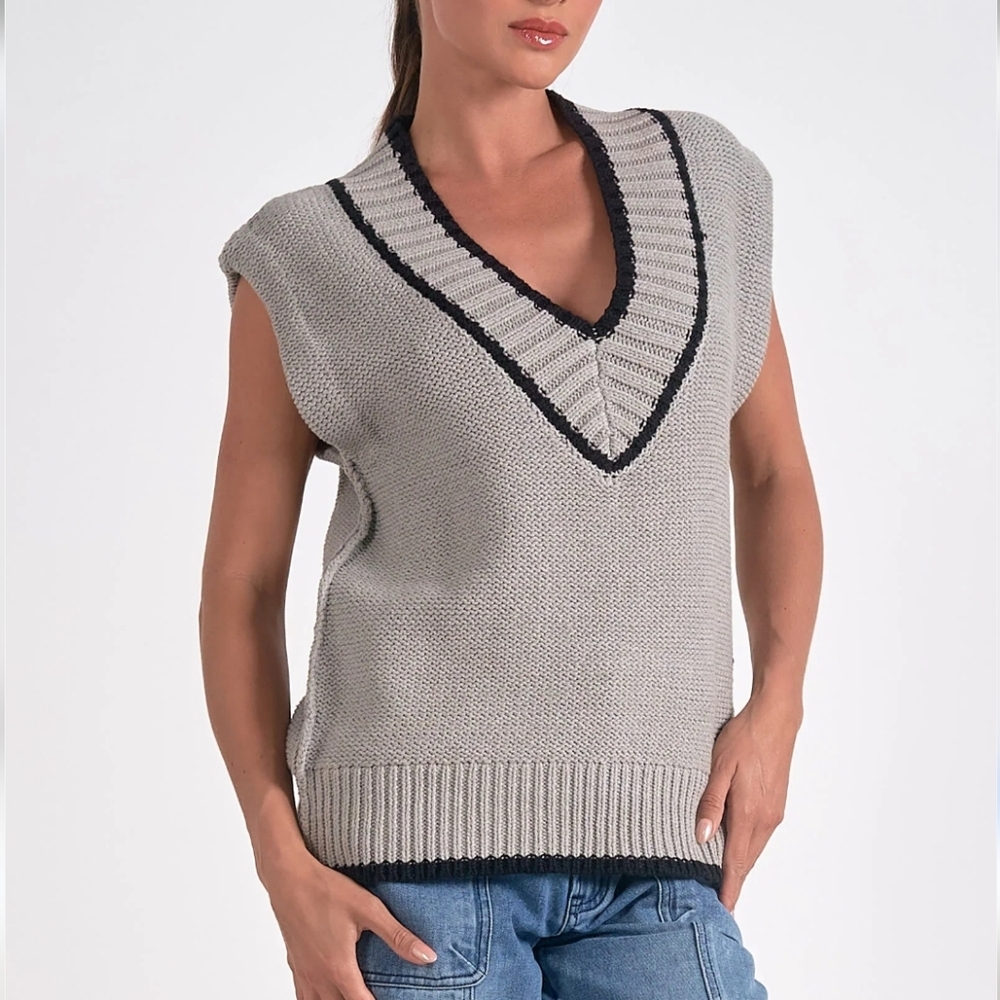 Elan Sleeveless Sweater V-Neck Women's Sz Medium Gray with Black Trim MCM Luxury
